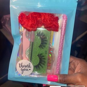 Eyelash beauty kits !!